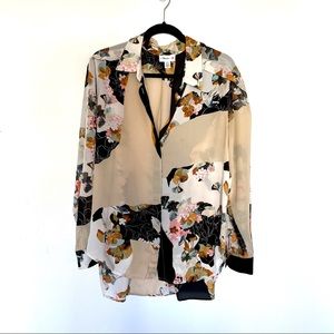 Long Sleeved Patterned Blouse